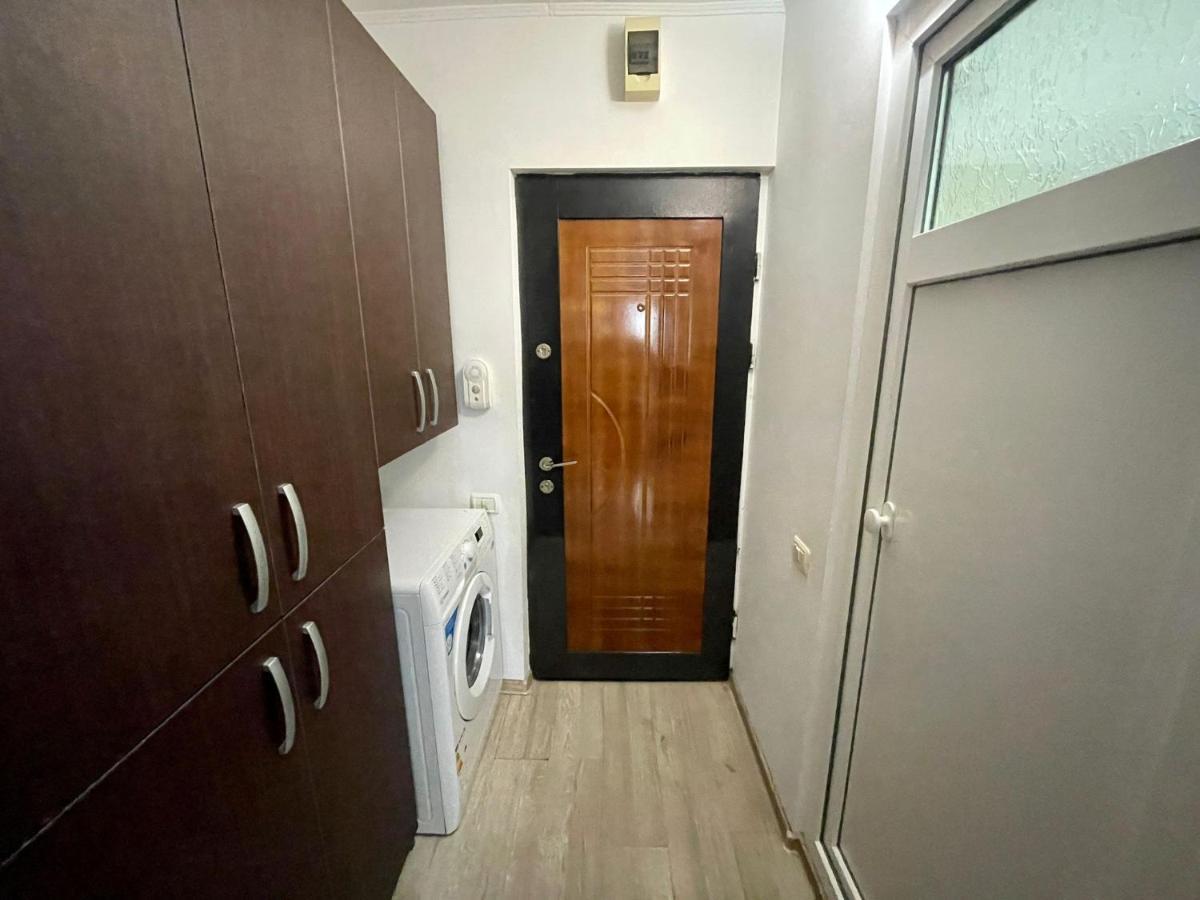Appartement Garsoniera Moderna Parcare Internet Piteşti